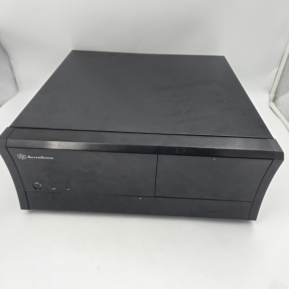 SilverStone HTPC Gaming PC Core 2 Quad Q6700 EVGA GTX 470 Blu-ray 500W DDR2